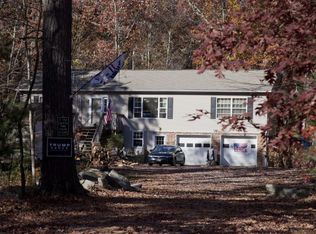 105 Fern Dr, Milford, PA 18337