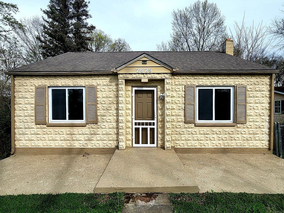 1st image of 2625 Gaston Ave