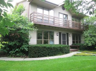 1302 Harrington Dr, Champaign, IL