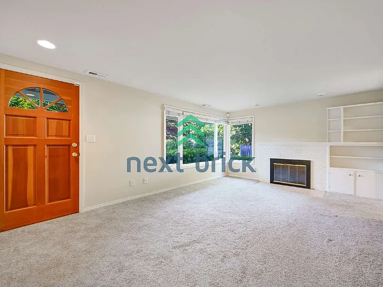 10435 SE 13th St — Photo 3