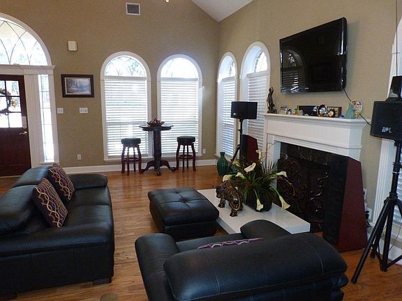 5th image of 14323 Cashel Wood Dr
