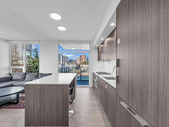 5th image of 6463 Silver Ave #307