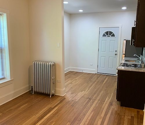 3rd image of 4845 N Kimball Ave APT 2K
