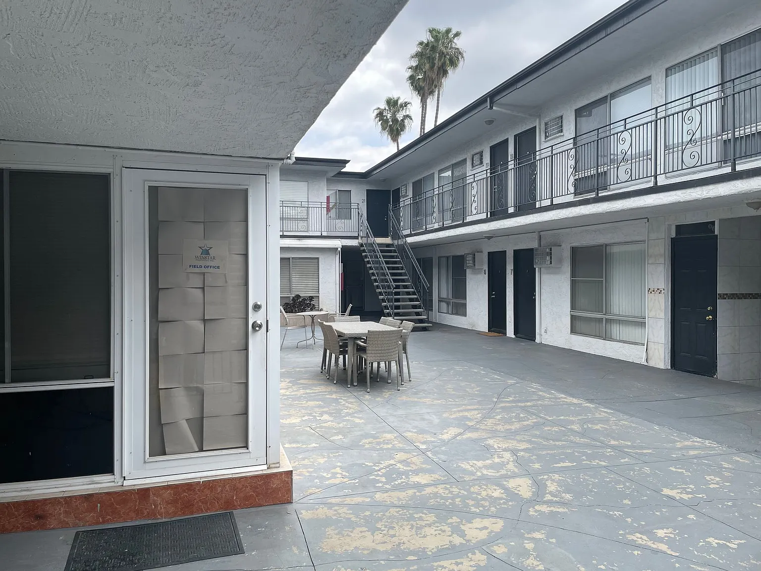 Jordan Court Apartments — Photo 4