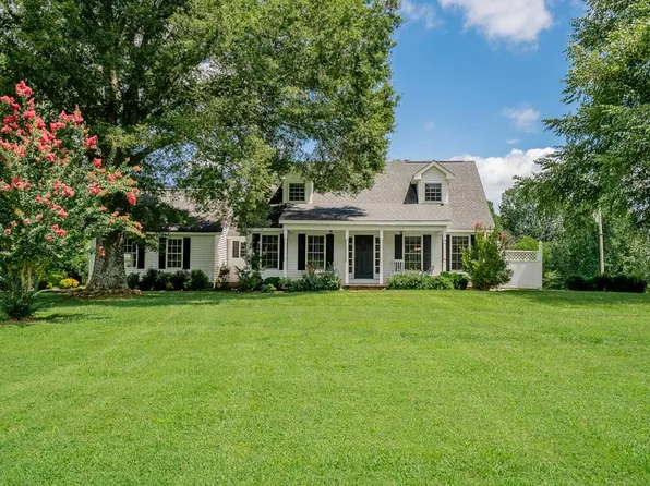 1414 Hickory Grove Rd, Ringgold, GA 30736