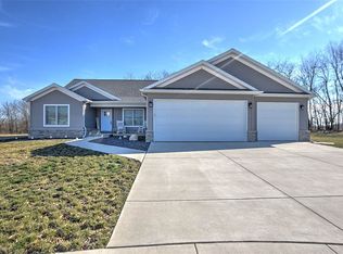 2214 Rolling Creek Dr, Decatur, IL 62521