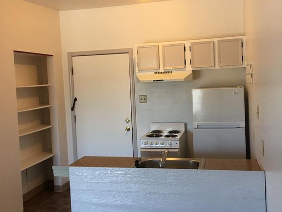 2nd image of 200 Hermosa Dr NE Ofc 210