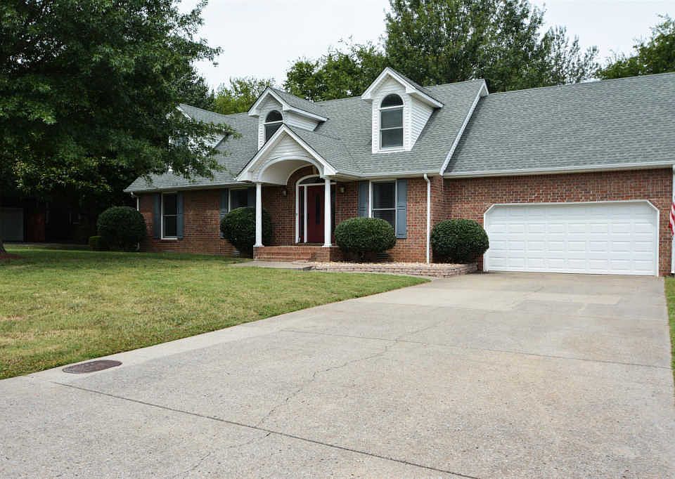 1st image of 327 Brentmeade Dr