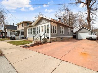 110 Cook St, Waukesha, WI 53186