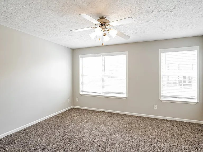 1416 Sprucedale Dr — Photo 15