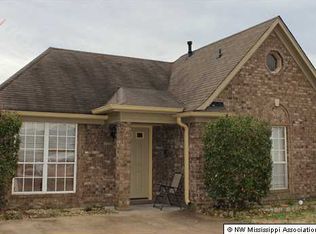 7118 Durango Dr, Horn Lake, MS 38637