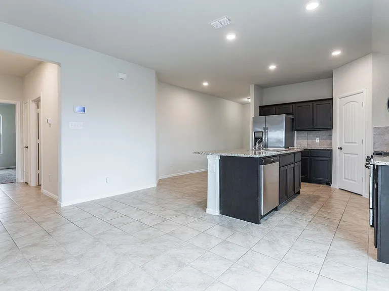 6901 Freeboard Way — Photo 7