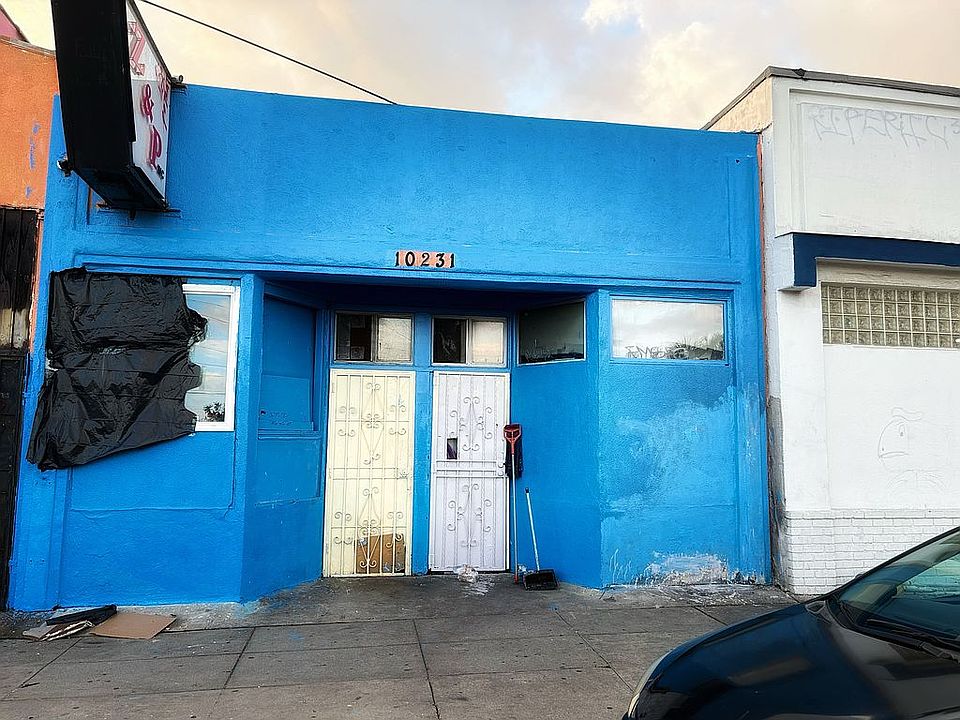 1st image of 10231 Hawthorne Blvd