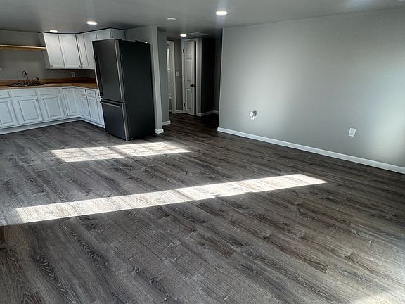 3rd image of 445 N Biesecker Rd #445