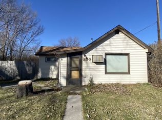 390 N 8th Ave, Forsyth, MT 59327