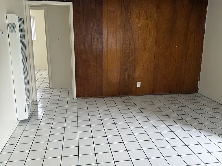 752 S G St #C — Photo 10