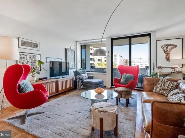 1245 4th St SW APT E-501, Washington, DC 20024