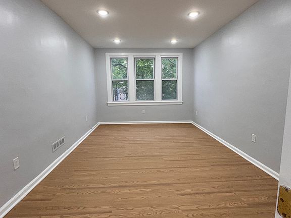 Bedroom #1
