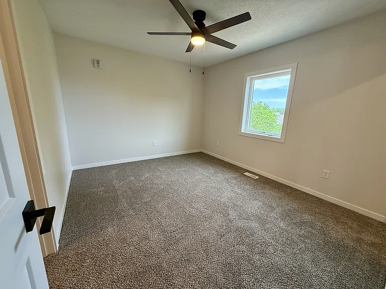 516 Cottage Ave — Photo 13