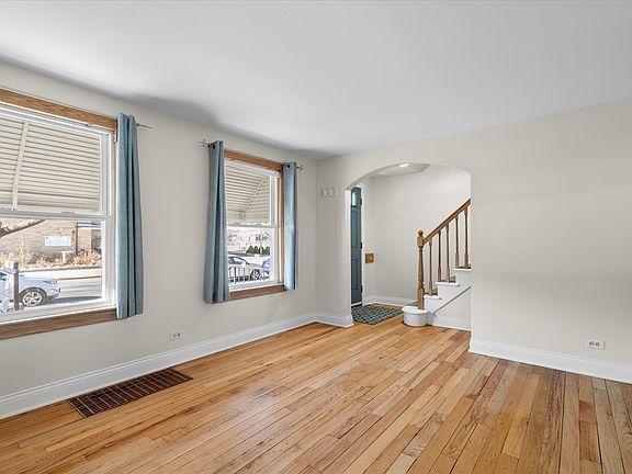 5th image of 3621 S 57th Ct