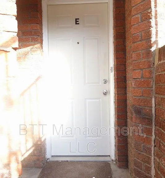 8105 Greenwood Ave #E — Photo 51