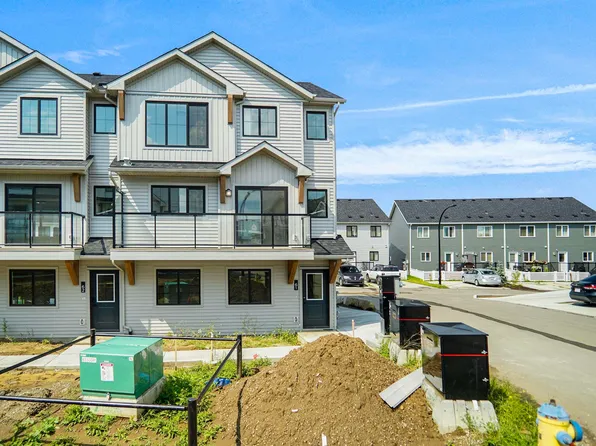 525 Secord Blvd NW #61, Edmonton, AB T5T 7V3