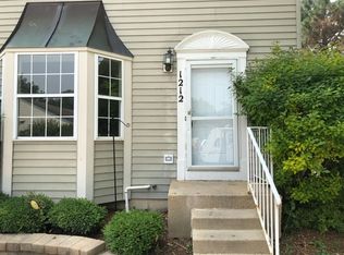 1212 Lencioni Ct, Geneva, IL 60134