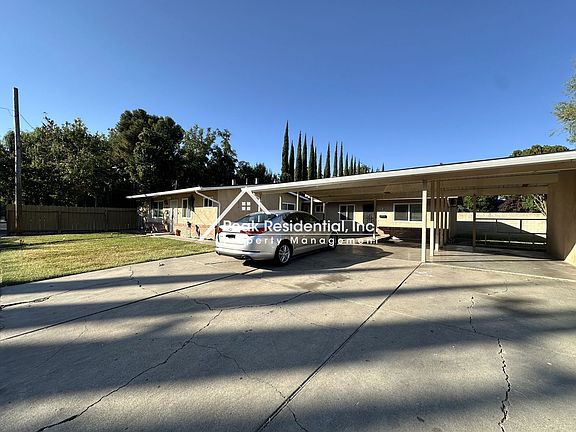 2nd image of 2615 Warren Ave #2617