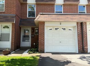 235 Bronte St S #2, Milton, ON L9T 3V8