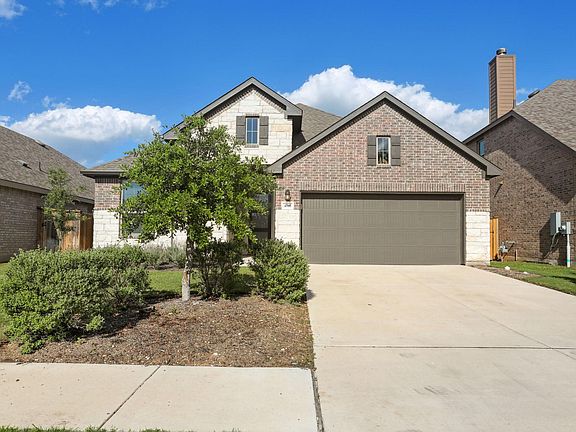 2nd image of 4141 Presidio Ln