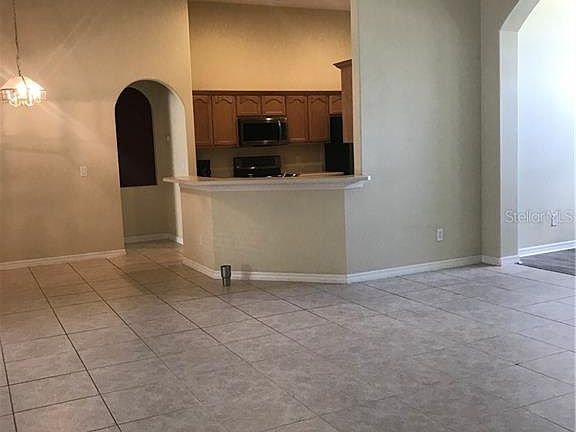 2nd image of 928 Chamberlin Trl