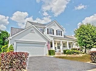 545 Streamwater Dr, Blacklick, OH 43004