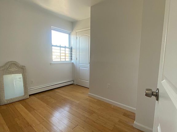3rd image of 1406 Pinson St