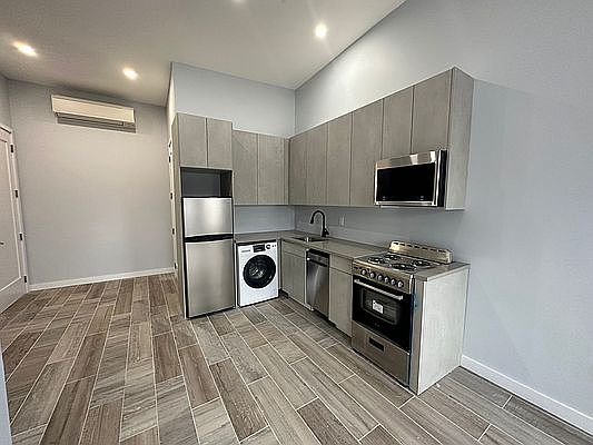 1st image of 1425 Kings Hwy Suite 2