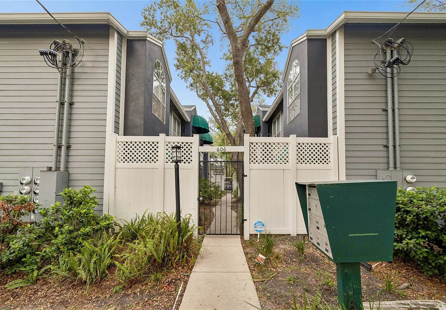 2 bed, 741 sqft, $2,200 — Photo 3