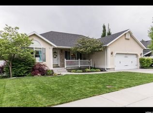 10145 N Evergreen Cir, Cedar Hills, UT 84062