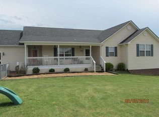 141 Murphy Dr, Bulls Gap, TN 37711
