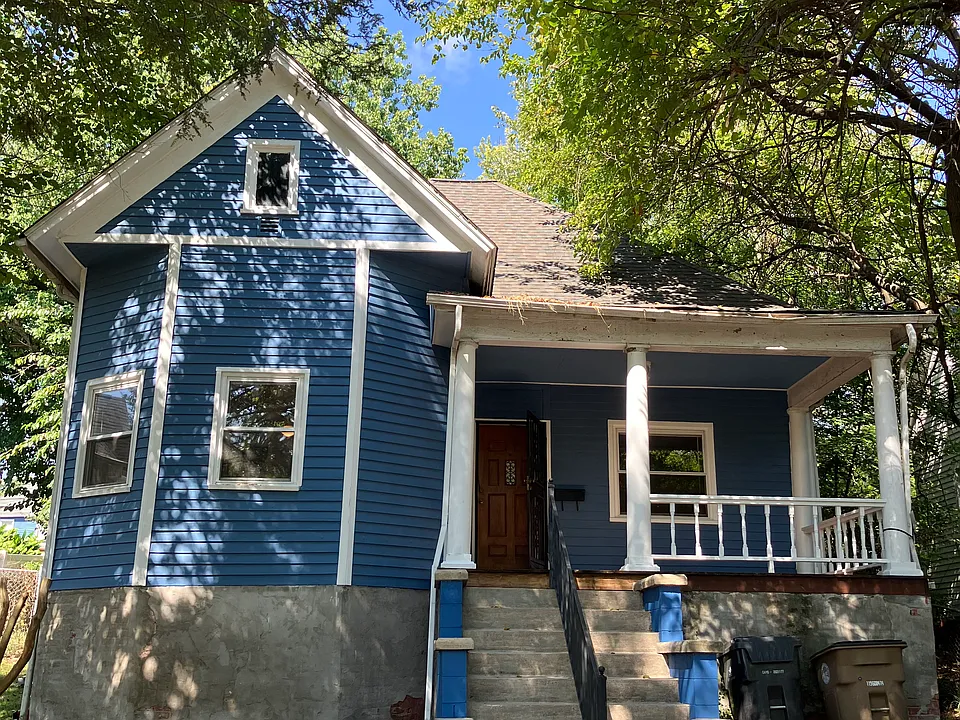 421 E Oklahoma Ave