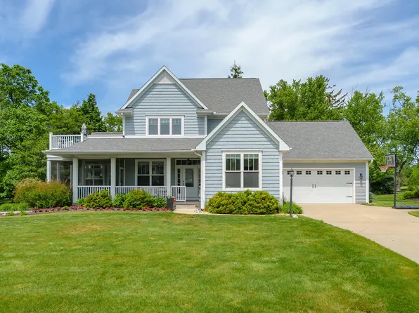 7179 Windcliff Dr, South Haven, MI 49090