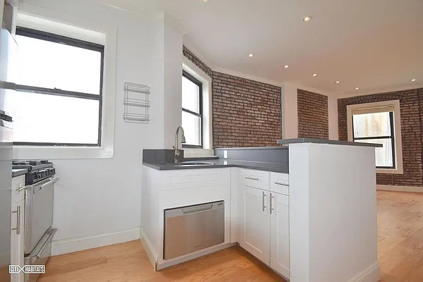 Rented by Corcoran | media 10