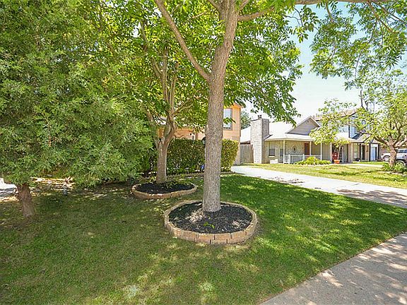 3rd image of 4407 Field Meadow Dr