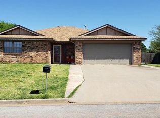 7 Yucca Ave, Sayre, OK 73662