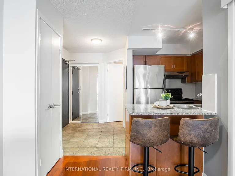 210 Victoria St #3303 — Photo 12