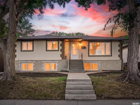 517 O Avenue N, Saskatoon, SK S7L 2V4