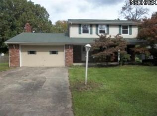 390 Goldie Rd, Youngstown, OH 44505