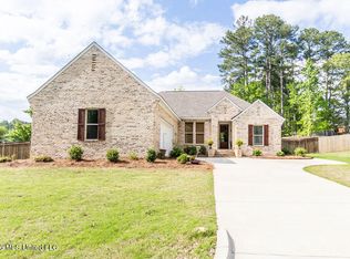 401 Castlewoods Blvd, Brandon, MS 39047
