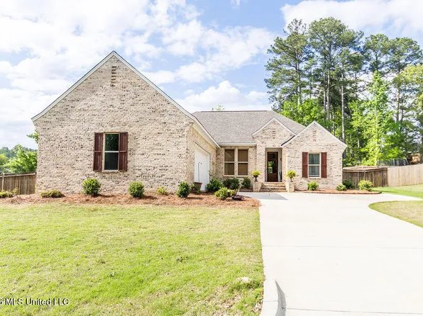 401 Castlewoods Blvd, Brandon, MS 39047