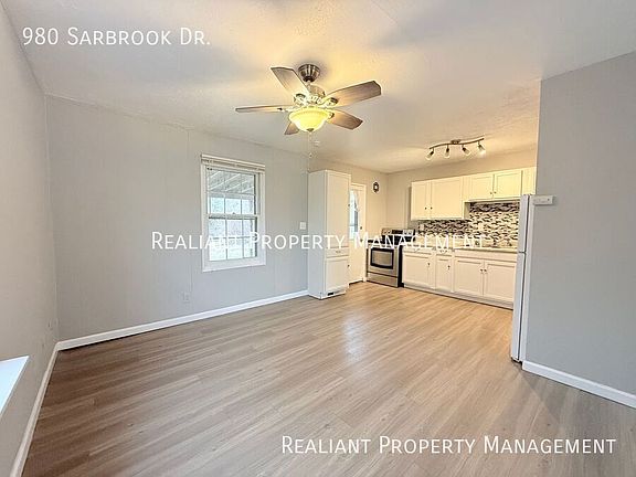 4th image of 980 Sarbrook Dr