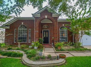 1230 Moss Dale Dr, Sugar Land, TX 77479