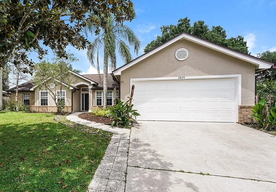 3035 Bluffton Cv